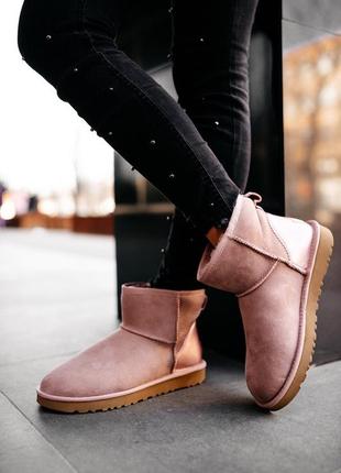 Женские зимние угги/сапоги с мехом😍ugg classic mini pink😍розовые уги зима кожа