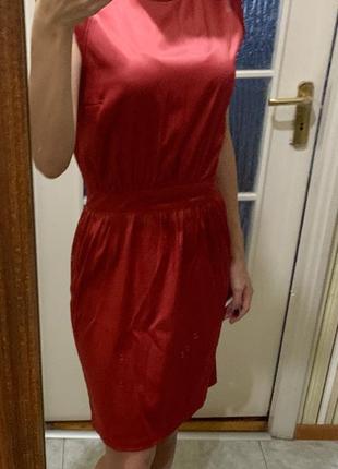 Красное коктейльное платье2 фото