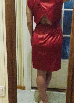 Красное коктейльное платье1 фото