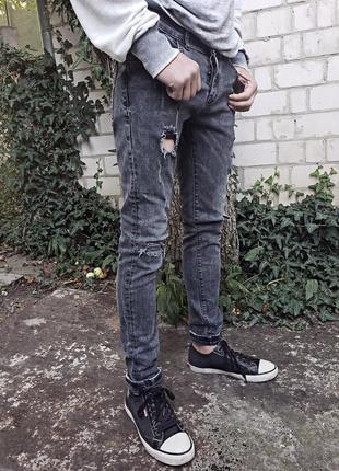 Джинсы слимы узкачи dsquared eur48 original стиль скинни рванки стрейч