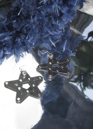 Великі сережки зірки з щільної натуральної шкіри (різні)4 фото