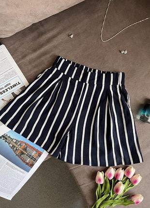 Шорти з віскози h&m