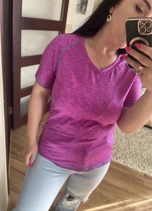 Продам спортивну футболку