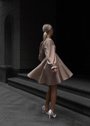 Платье короткое свободное с рукавом осеннее белое черное коричневое красное розовое базовое качественное5 фото