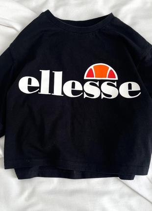 Вкорочена футболка ellesse