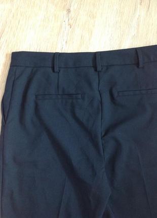 Новые базовые зауженные штаны брючки  с карманами next размер 10-123 фото