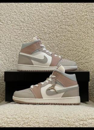 Nike jordan 1 mid se powdery