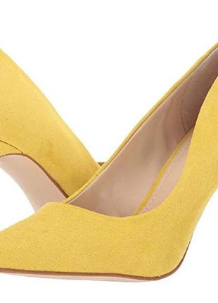 Желтые туфли guess