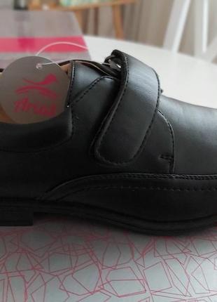 Туфли для мальчика, новые, черные, размеры 35,36,37