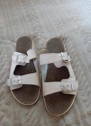 Шлепанцы пижани