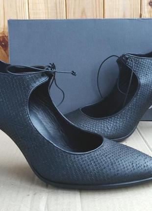 Элегантные кожаные новые стильные туфли ecco оригинал в коробке