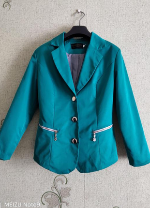 Стильный жакет для девочки