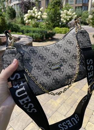 Сумка у стилі guess