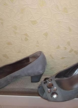 Нарядные замшевые туфли gabor, португалия5 фото