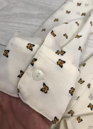 Ніжна блуза на пуговках з метеликами new look6 фото
