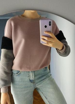 Свитшот с мехом