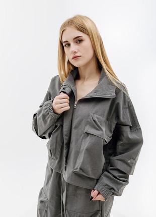 Жіноча вітровка nike w nsw tp rpstp jkt сірий l (7ddv8487-050 l)