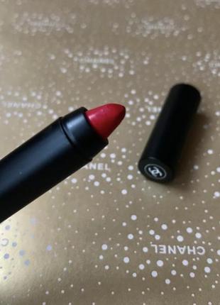 Помада-карандаш chanel le rouge crayon de couleur mat 2612 фото