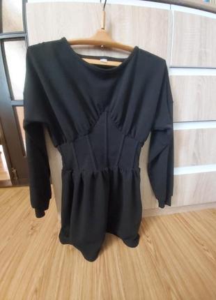 Сукня-корсет