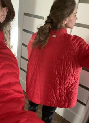 Легкая куртка красного цвета +size6 фото