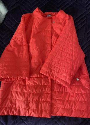 Легкая куртка красного цвета +size2 фото