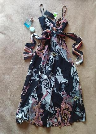 Шикарное качественное корсетное длинное платье с пышной юбкой