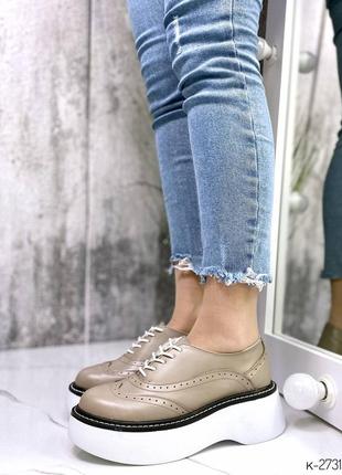 Распродажа натуральные кожаные туфли - лоферы - оксфорды цвета мокко на белой повышенной подошве10 фото