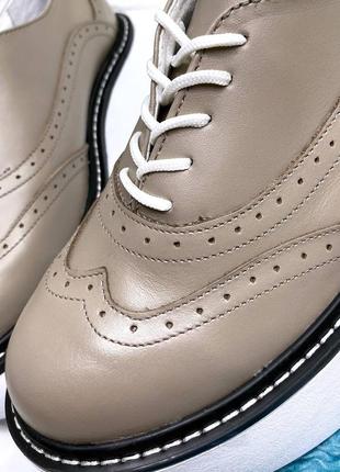 Распродажа натуральные кожаные туфли - лоферы - оксфорды цвета мокко на белой повышенной подошве5 фото