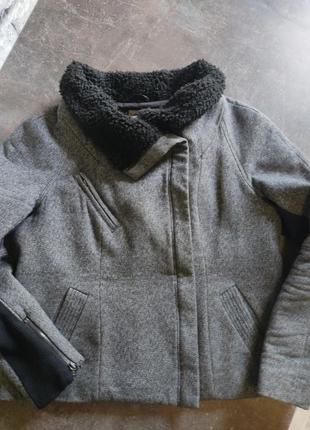 Классная женская куртка cap