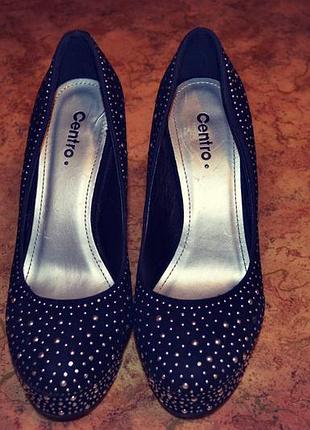 Стильні і красиві туфельки