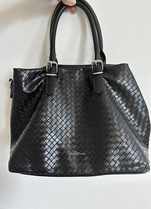 Сумка плетена