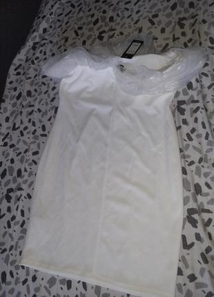 Біла міні сукня бандо з рюшами з органзи uk 165 фото