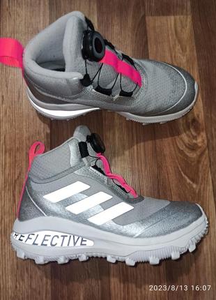 Дитячі кросівки adidas р.35