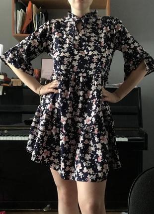 Платье свободного кроя