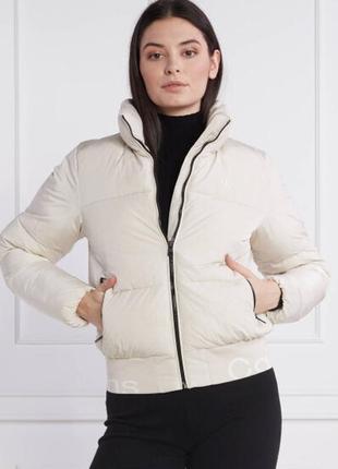 Стильна демісезона куртка  calvin klein, оригінал xs