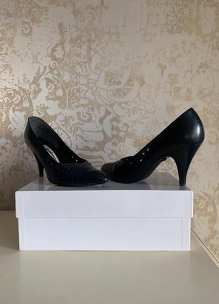 Стильные кожаные туфли rheinberger 5,5-37,5- стелька 24,5 см