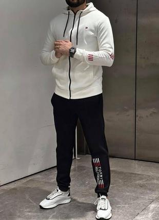 Чоловічий спортивний костюм tommy taping на осінь у біло-чорному кольорі, стильний та зручний костюм на кожен день