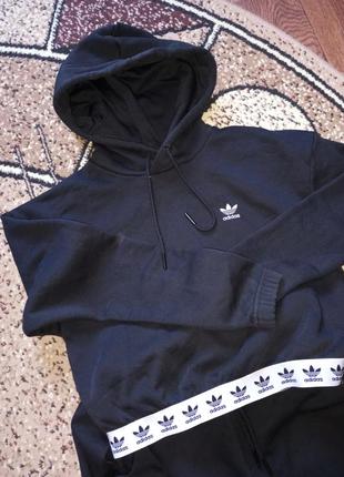 Спортивный костюм adidas