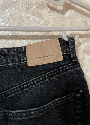 Черные джинсы mom5 фото