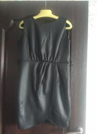 Черное платье под кожу