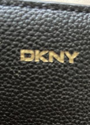 Оригинал.фирменная,кожаная,стильная сумочка dkny