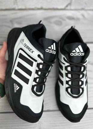 Мужские кроссовки adidas terrex бело-черные