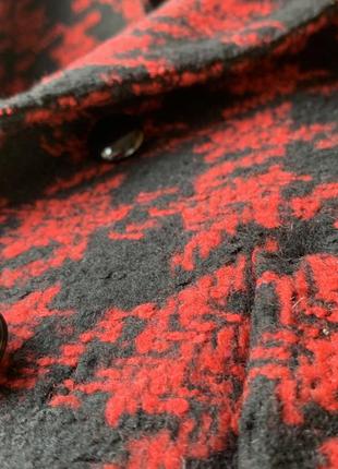 Трендовий вовняний жакет жіночий червоно-чорний у принт укорочений7 фото