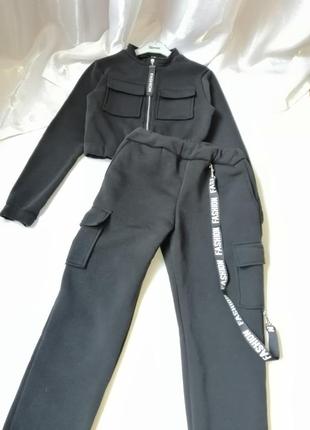 Утеплённый спортивный прогулочный костюм на флисе штаны джоггеры карго с карманами кофта на змейке у9 фото