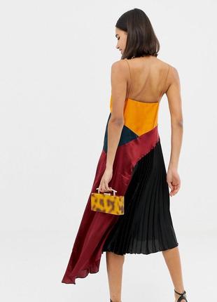 Атласное плиссированное платье миди в стиле колор блок asos design2 фото