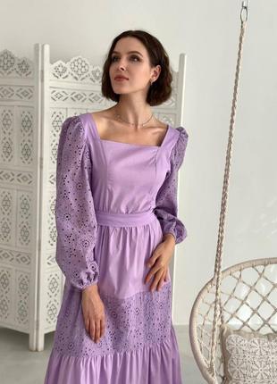 Женское летнее легкое элегантное лавандовое фиолетовое длинное платье в дизайне тренд 2023