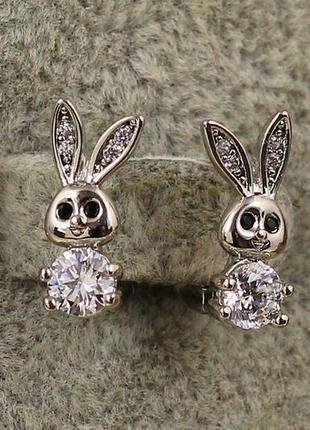 Серьги детские xuping jewelry зайчик с белыми фианитами 10 мм серебристые