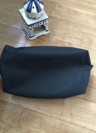 Супер вместительная косметичка. большая классная косметичка. косметичка на замке