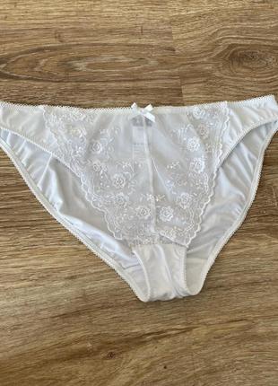 Шикарні, базові, ажурні, трусики, білого кольору, нереально гарні, від бренду: leyla lingerie 👌2 фото