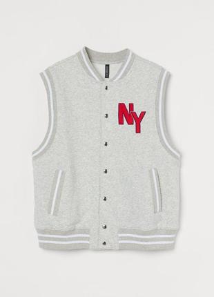 Тепленькая безрукавка с флисом h&m на с/м/л оверсайз.